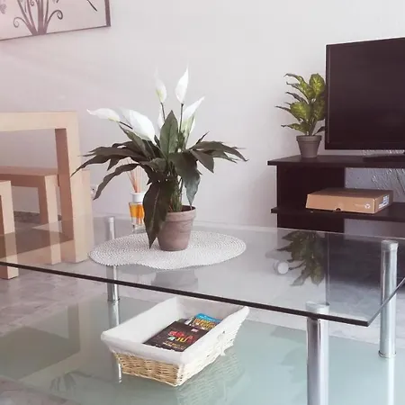 Apartment A 200 M Des Plages, Parking Prive